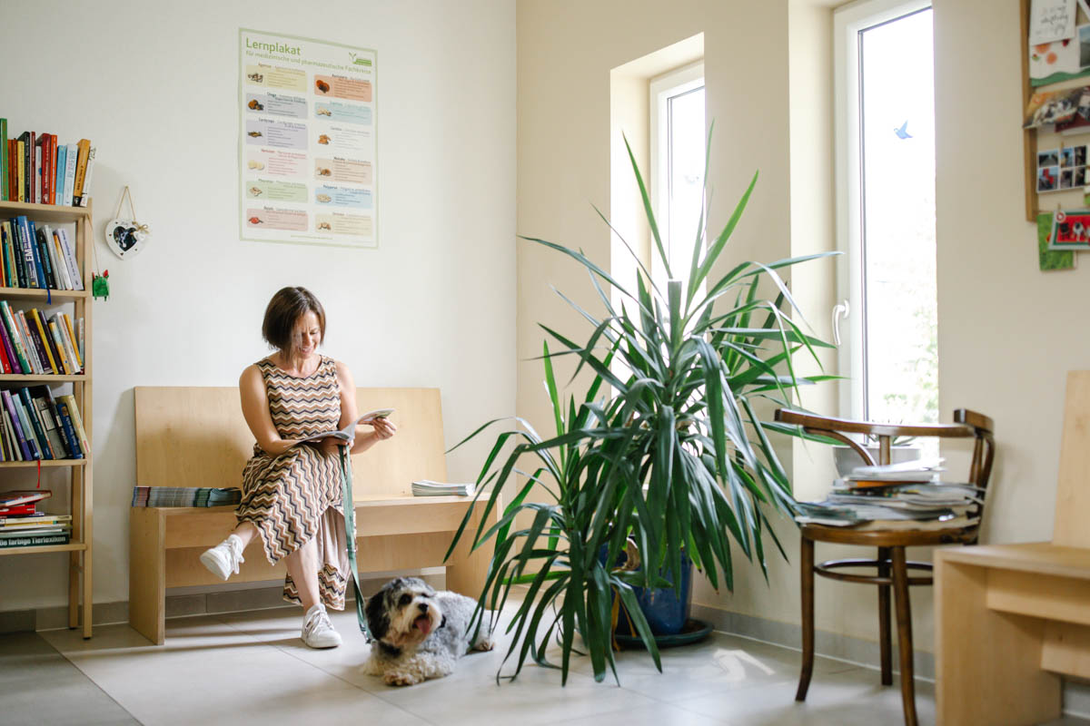 das einladende Wartezimmer bei der Tierärztin Mag.a Eva Fürnschuß :: Foto @ Karin Bergmann